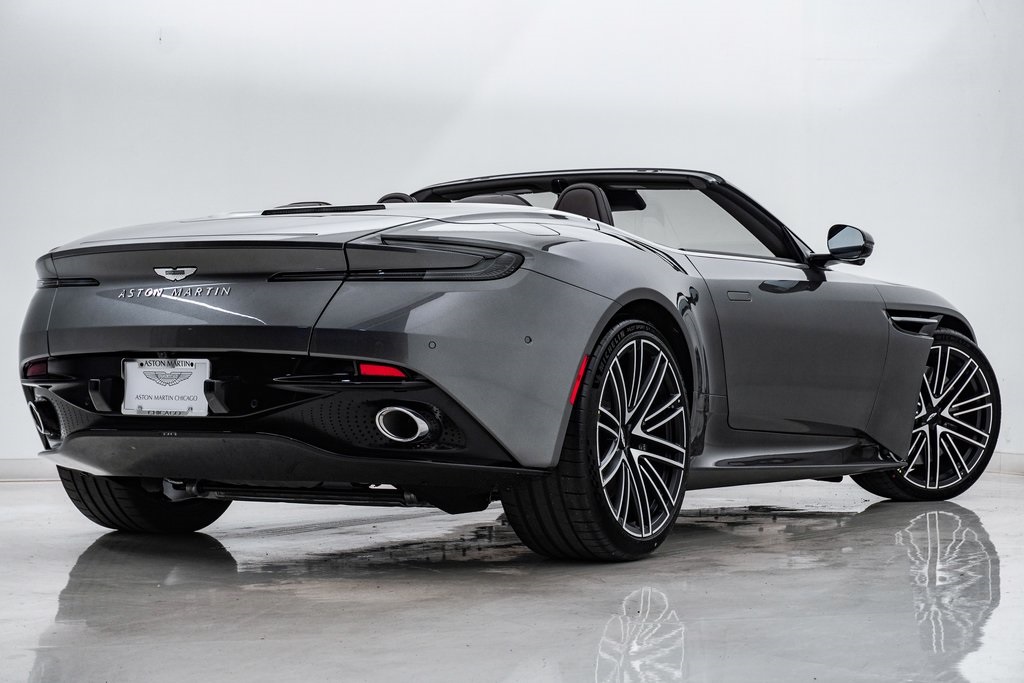 2025 Aston Martin DB12 Volante 13