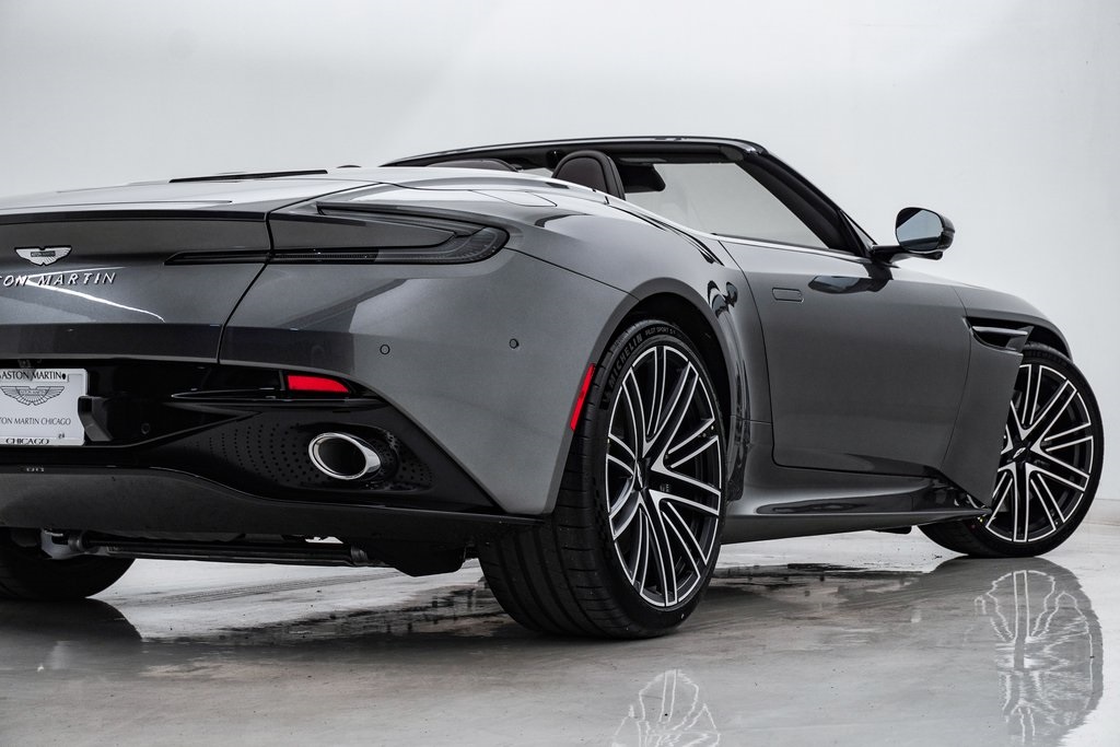 2025 Aston Martin DB12 Volante 14