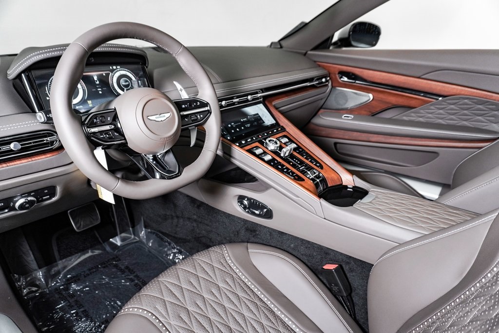 2025 Aston Martin DB12 Volante 25