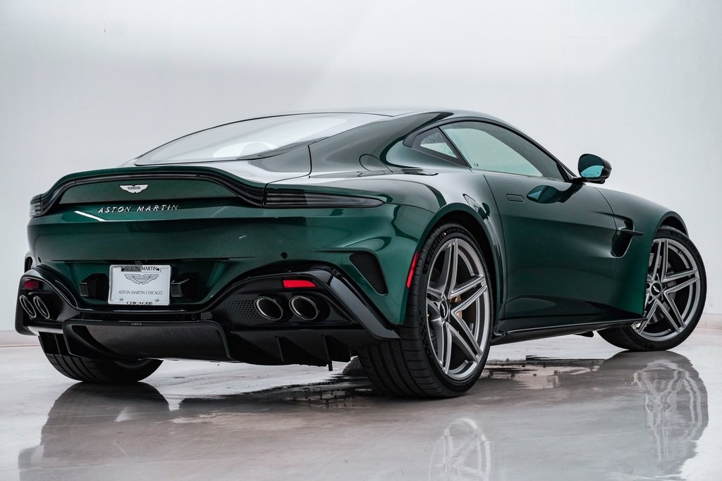 2025 Aston Martin Vantage Coupe 9