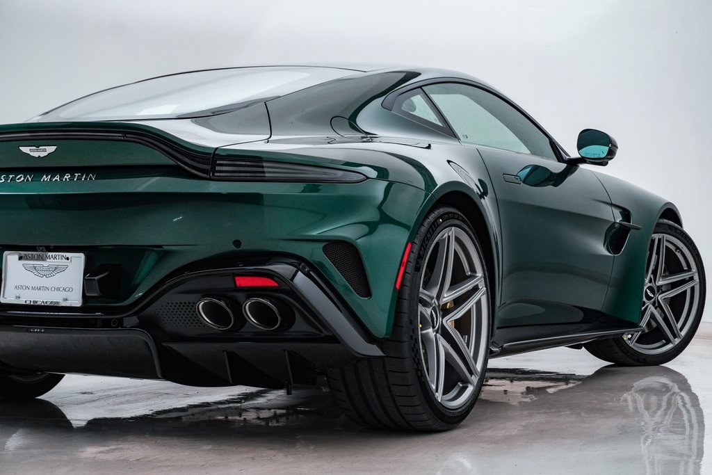 2025 Aston Martin Vantage Coupe 10