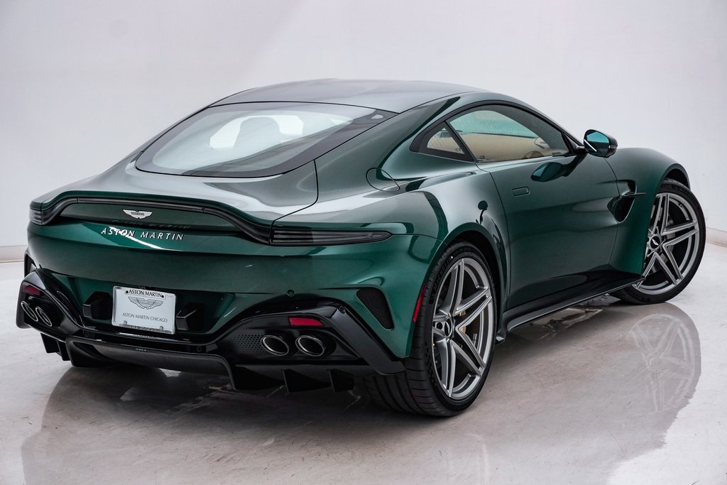 2025 Aston Martin Vantage Coupe 11