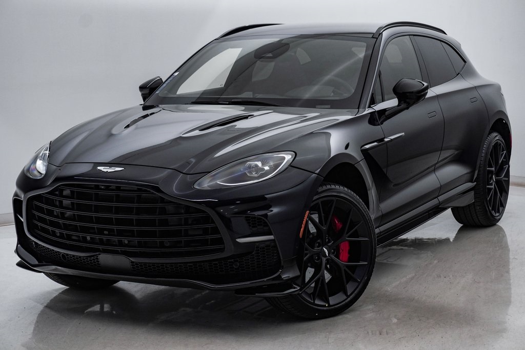 2025 Aston Martin DBX 707 3