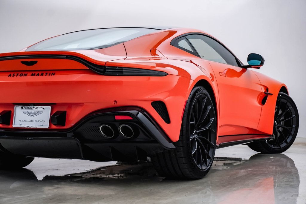 2025 Aston Martin Vantage Coupe 12