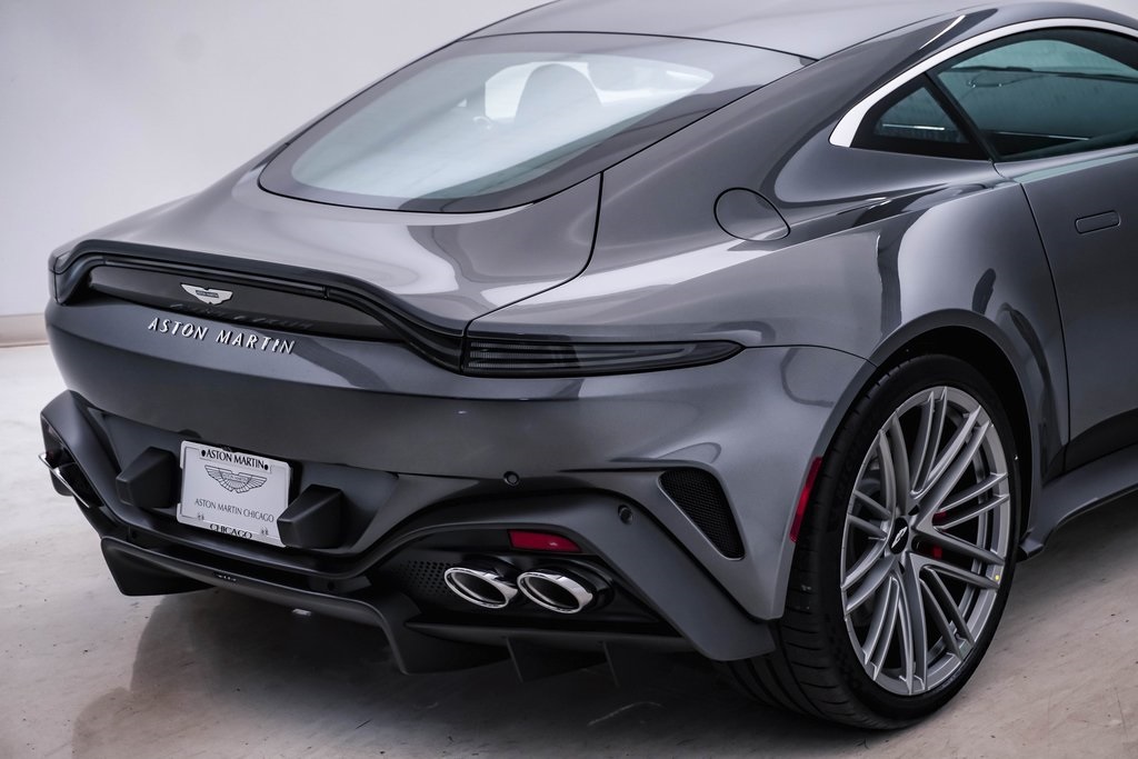 2025 Aston Martin Vantage Coupe 12