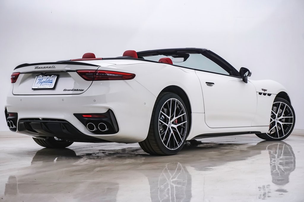 2024 Maserati GranCabrio Trofeo 11