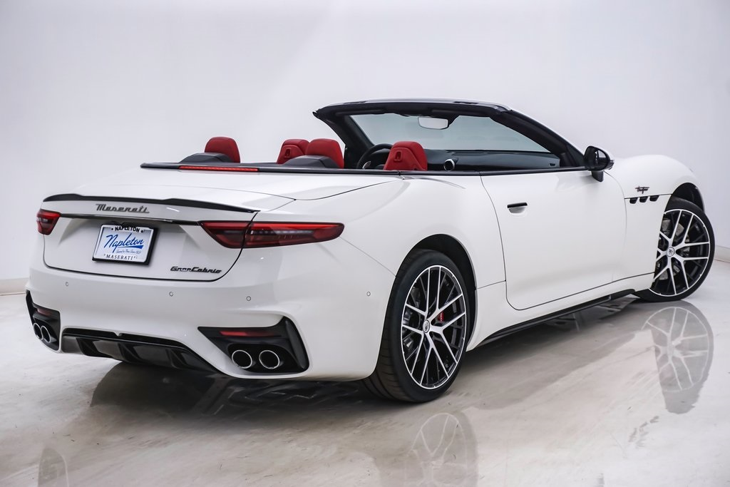 2024 Maserati GranCabrio Trofeo 13