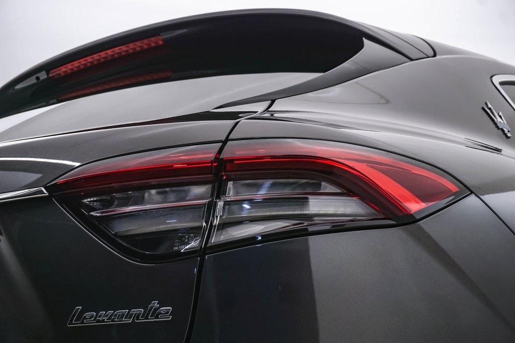 2023 Maserati Levante GT 11