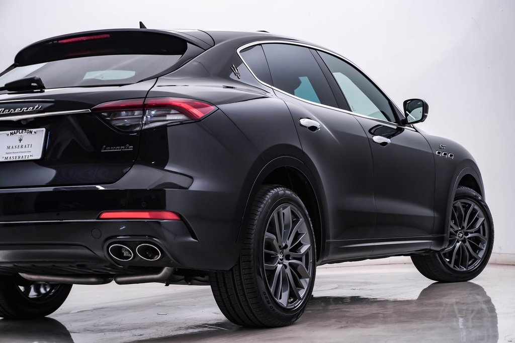 2024 Maserati Levante GT 10