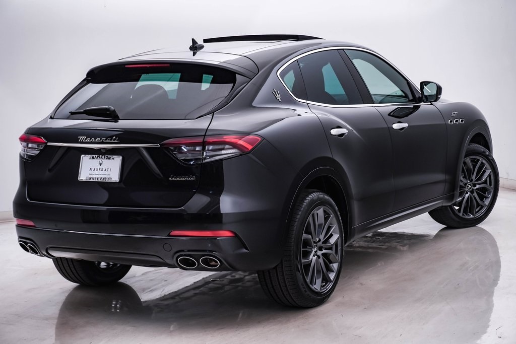 2024 Maserati Levante GT 11