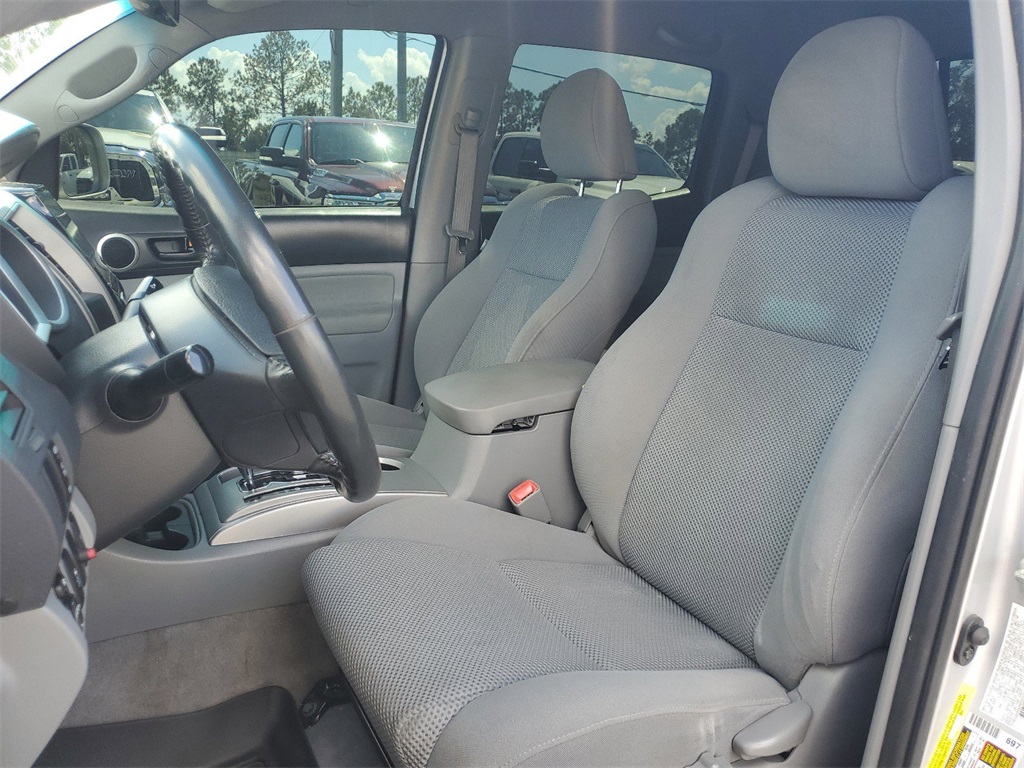 2010 Toyota Tacoma PreRunner 14