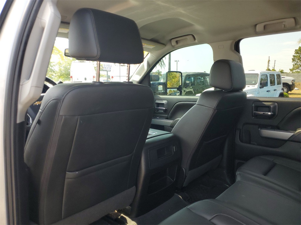 2019 Chevrolet Silverado 2500HD LTZ 17