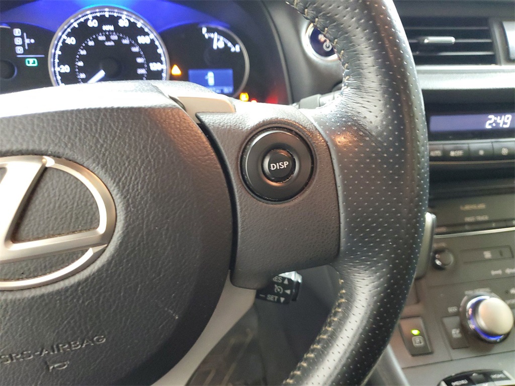 2015 Lexus CT 200h 20