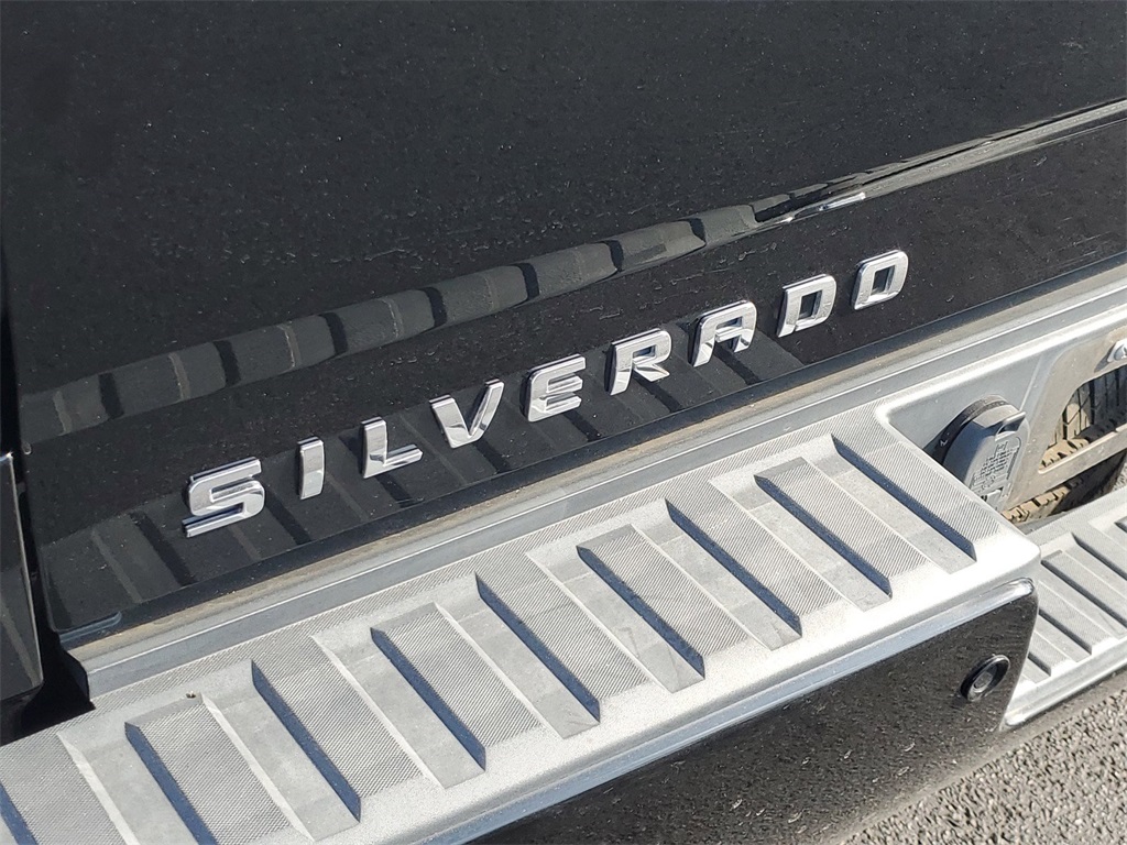 2015 Chevrolet Silverado 1500 LTZ 10