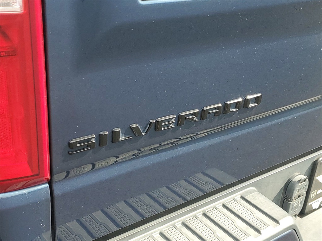 2021 Chevrolet Silverado 1500 Custom 9