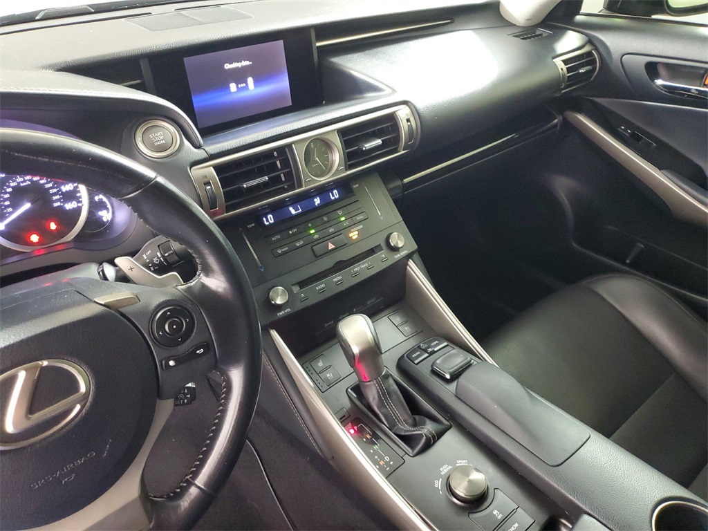 2016 Lexus IS 300 22