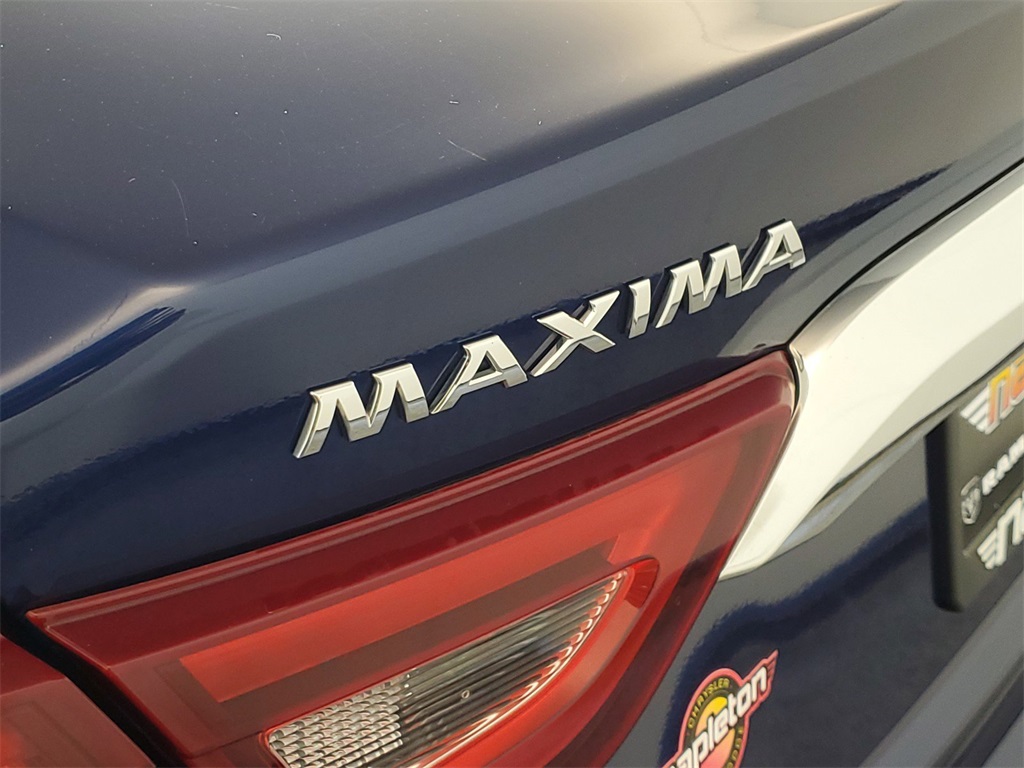 2017 Nissan Maxima Platinum 32