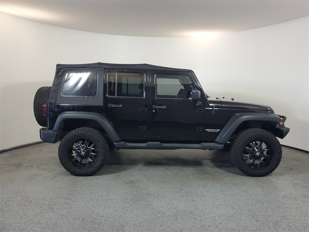 2017 Jeep Wrangler Unlimited Sport 8