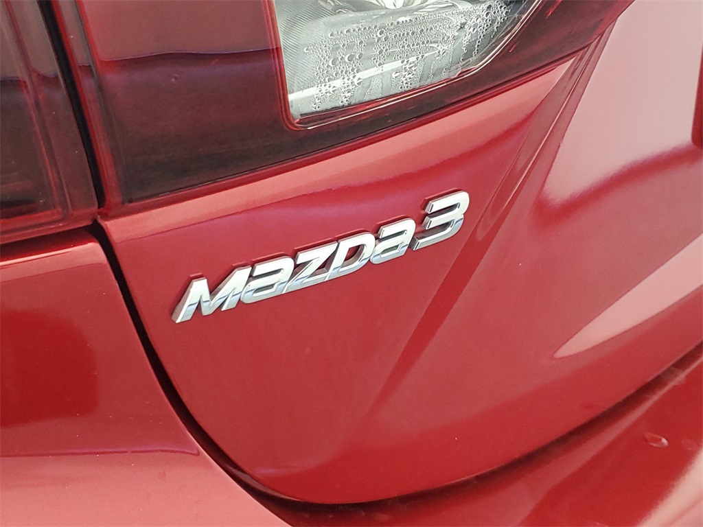 2017 Mazda Mazda3 Sport 32