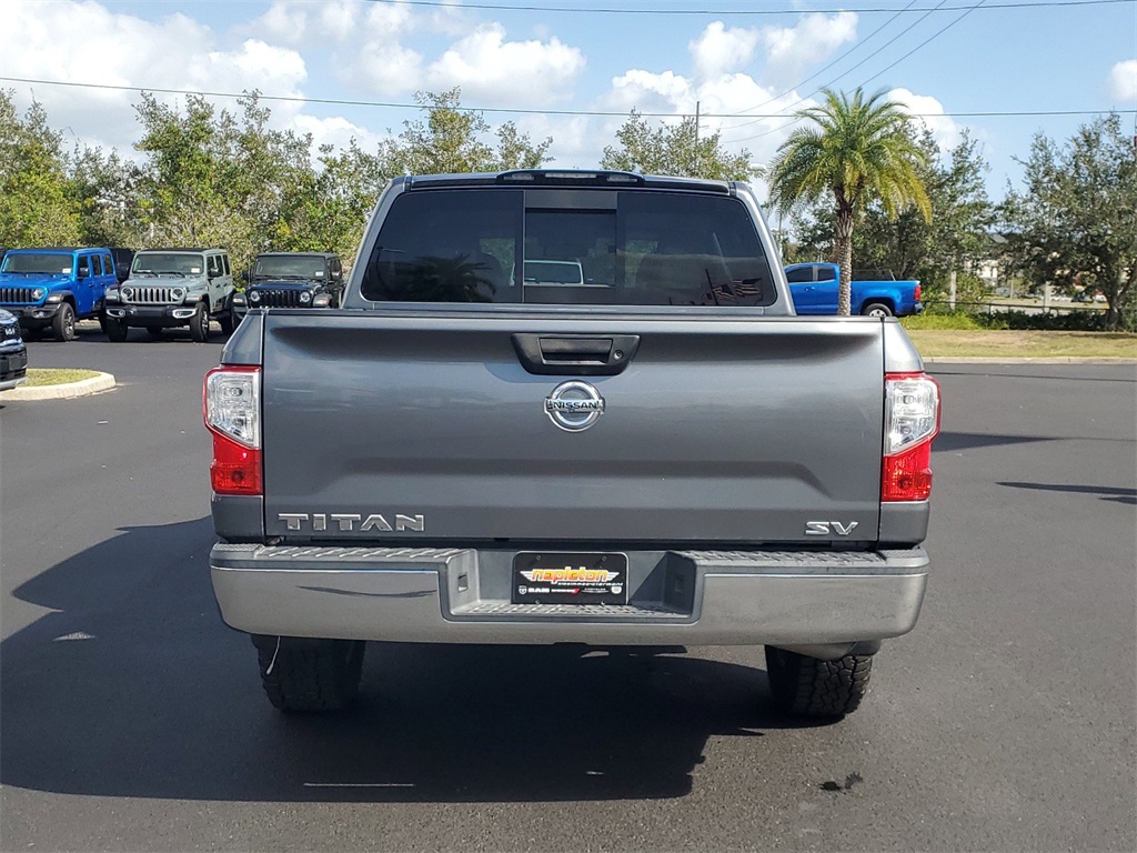 2017 Nissan Titan SV 6