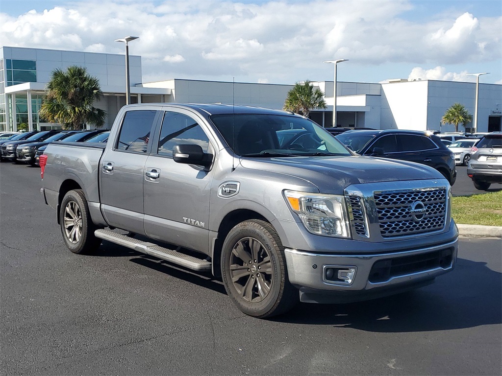 2017 Nissan Titan SV 1