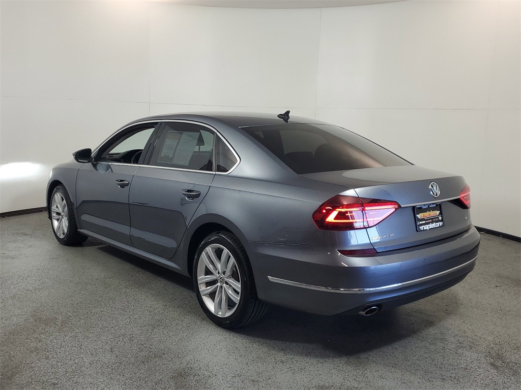 2018 Volkswagen Passat 2.0T SE 5