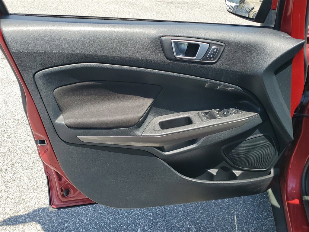 2018 Ford EcoSport SE 12