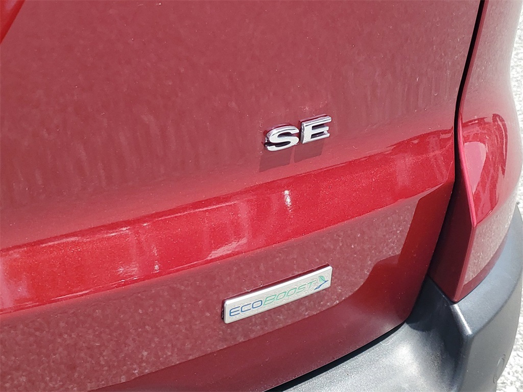 2018 Ford EcoSport SE 35