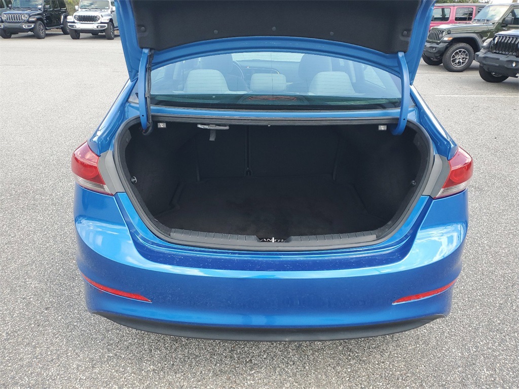 2018 Hyundai Elantra SE 31