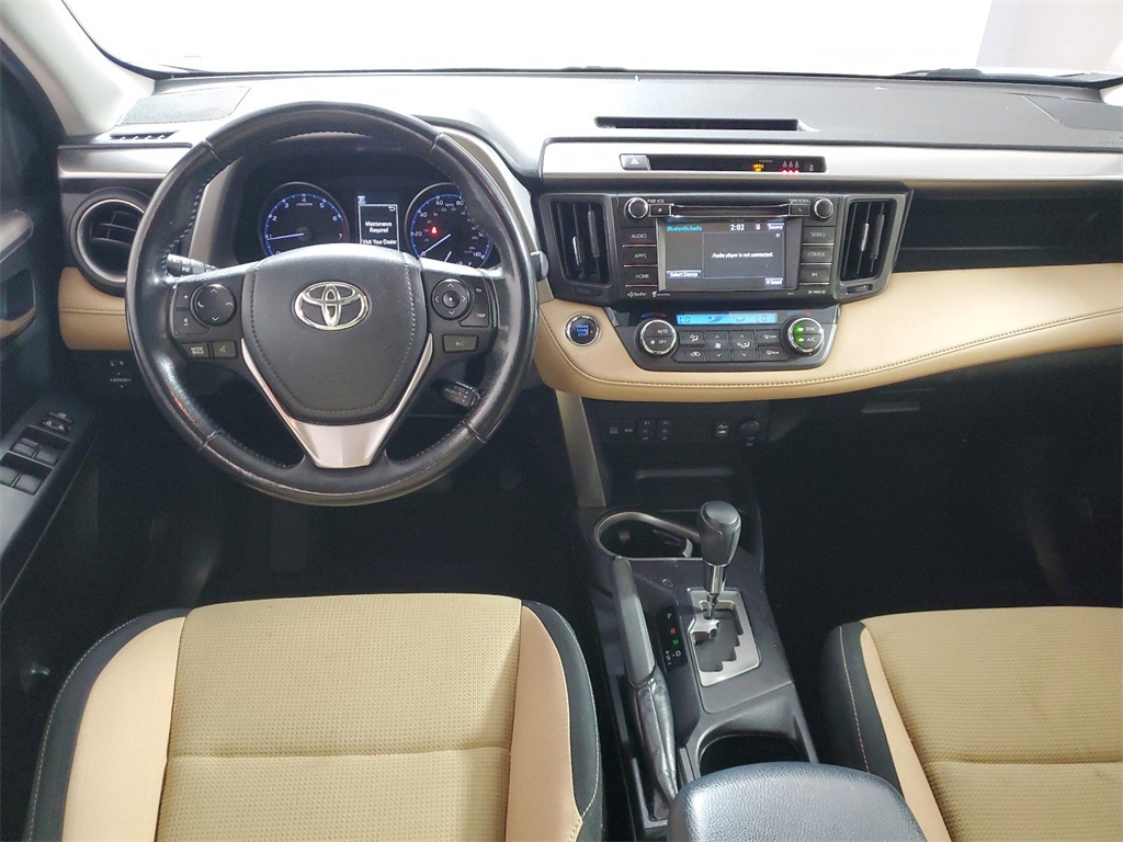 2018 Toyota RAV4 LE 18