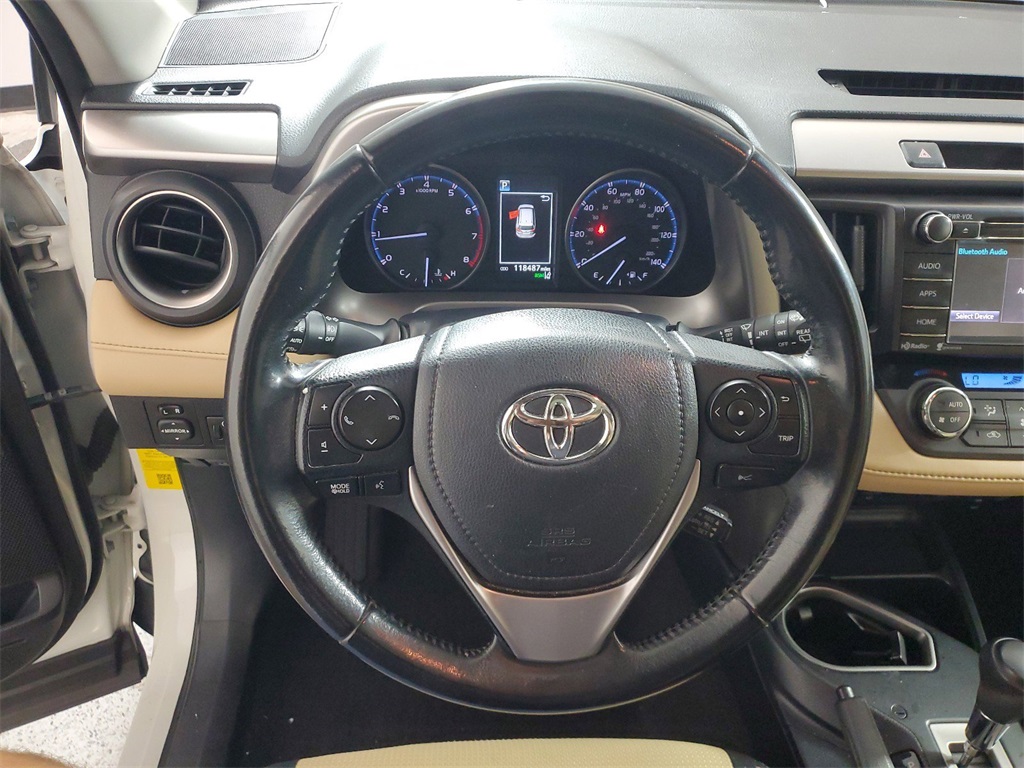 2018 Toyota RAV4 LE 19