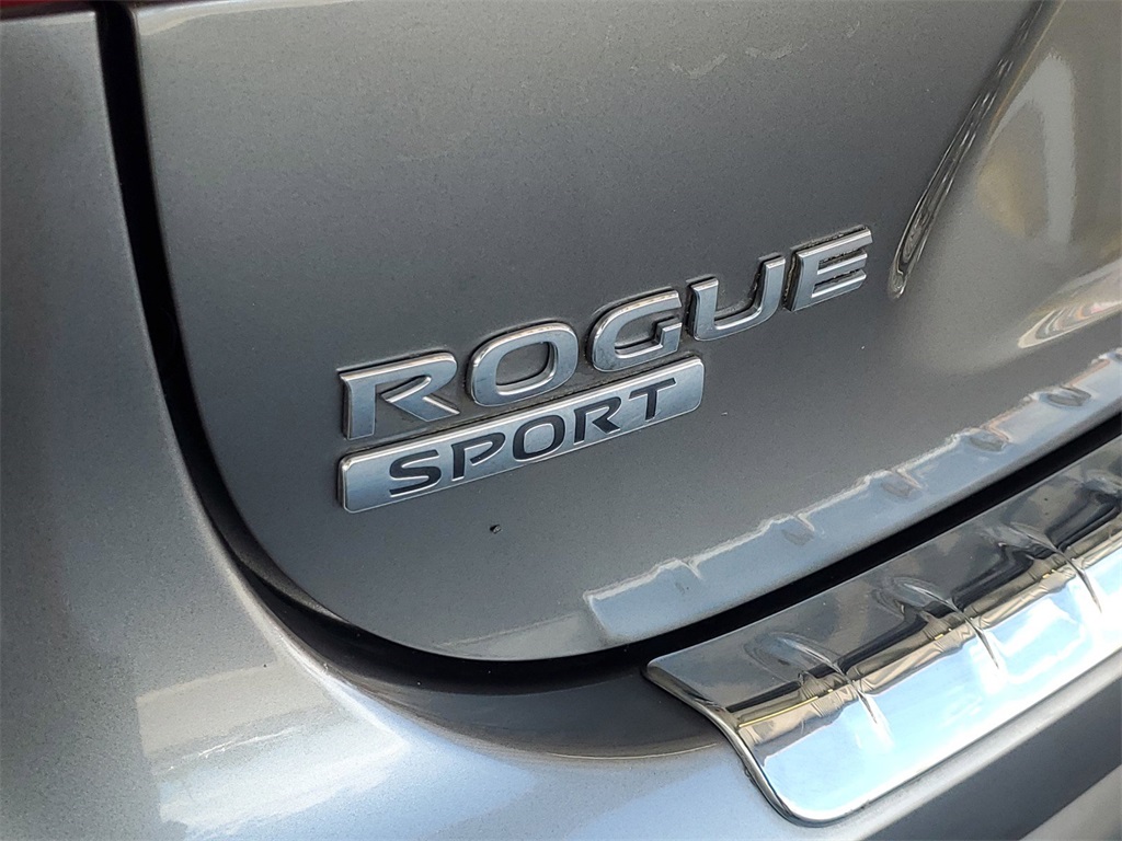 2018 Nissan Rogue Sport SL 31