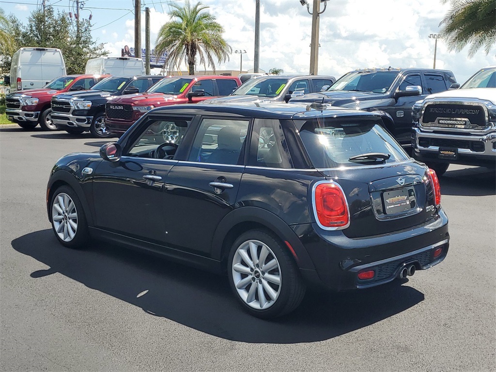 2019 MINI Cooper S Classic 5