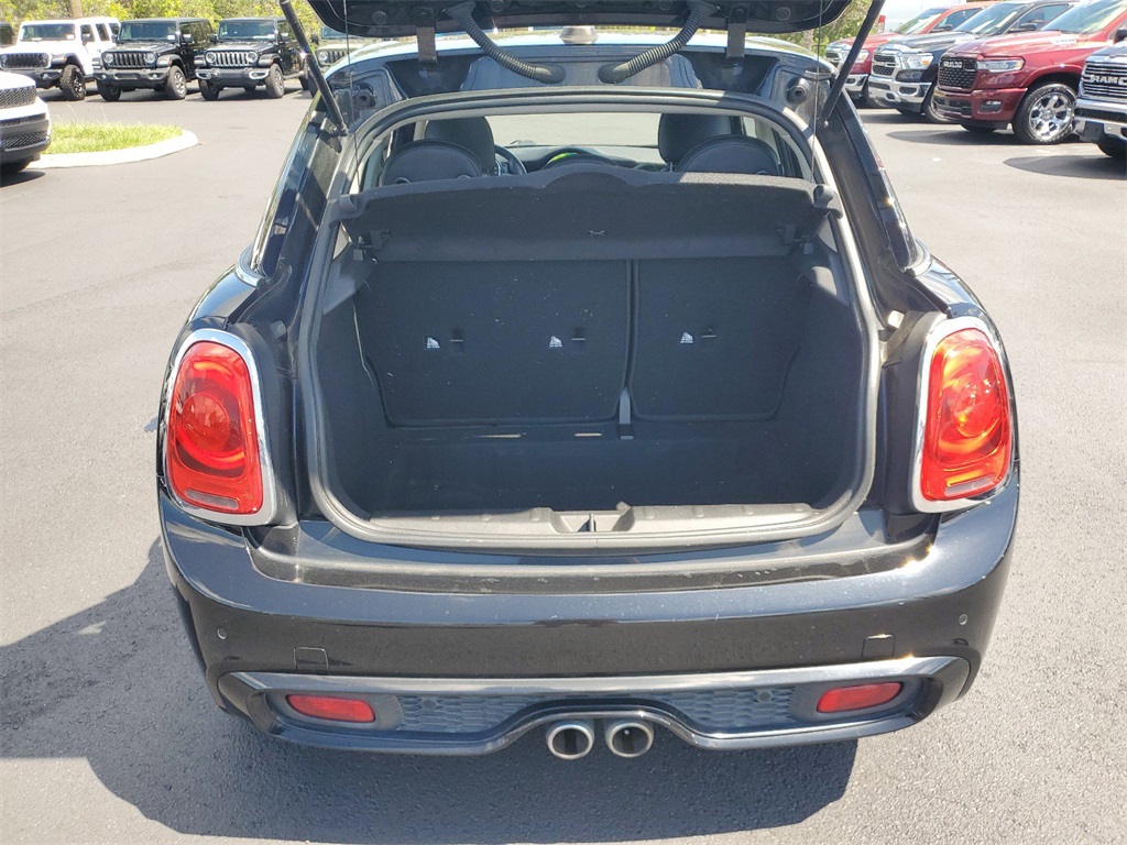 2019 MINI Cooper S Classic 25