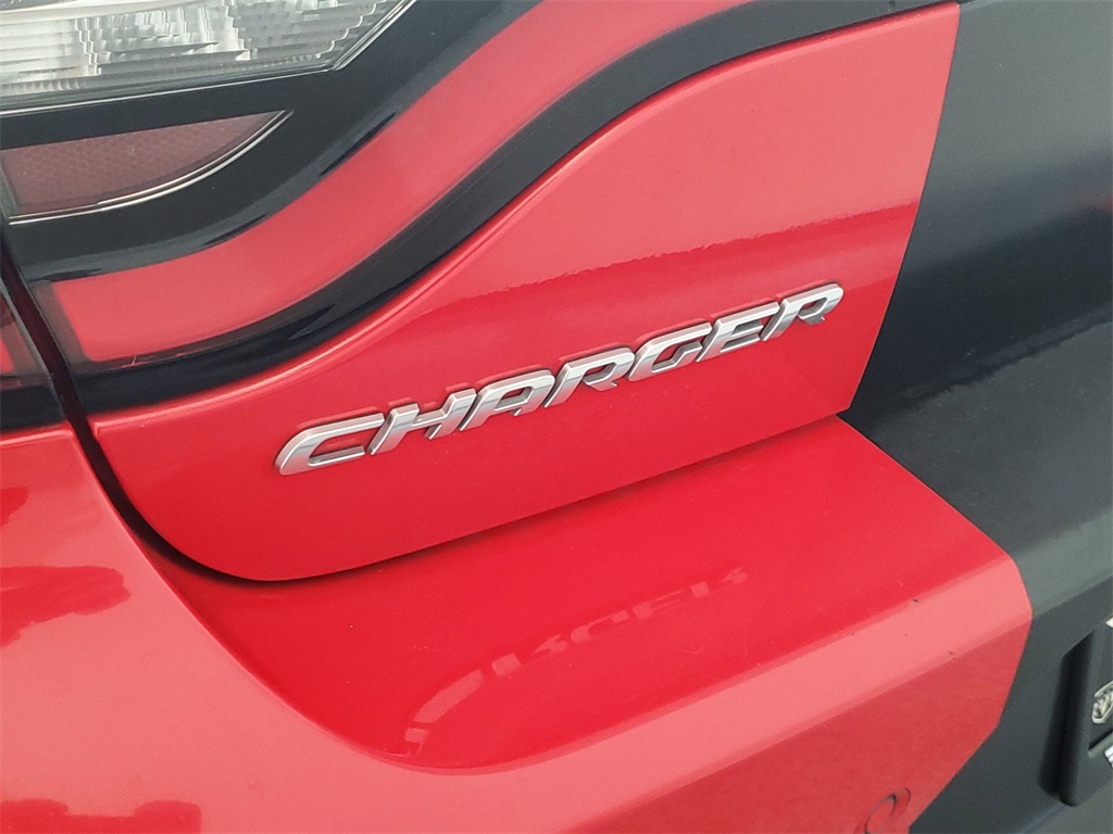 2019 Dodge Charger SXT 33