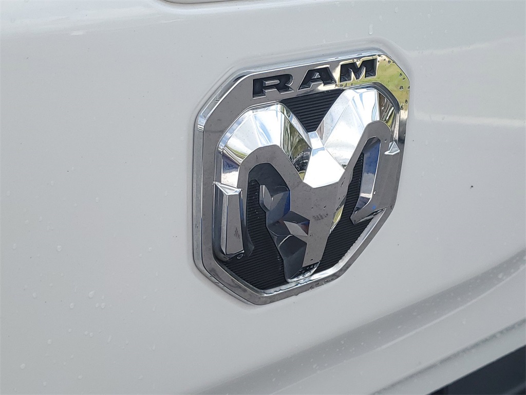 2019 Ram 1500 Laramie Longhorn 9