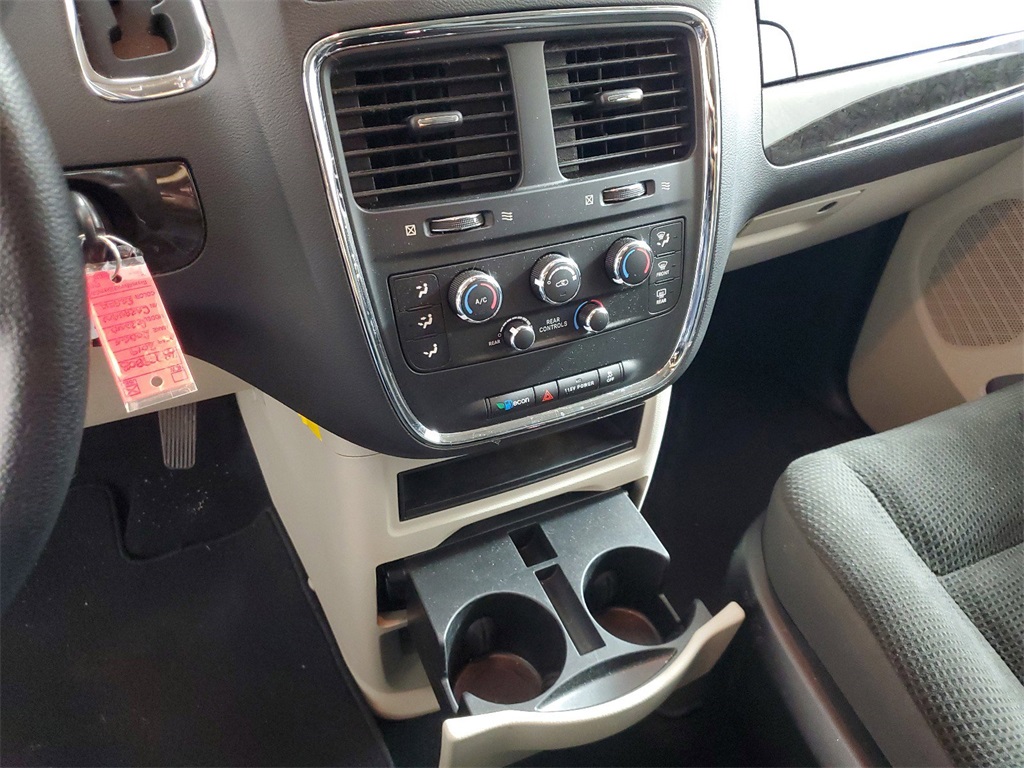 2019 Dodge Grand Caravan SE 22