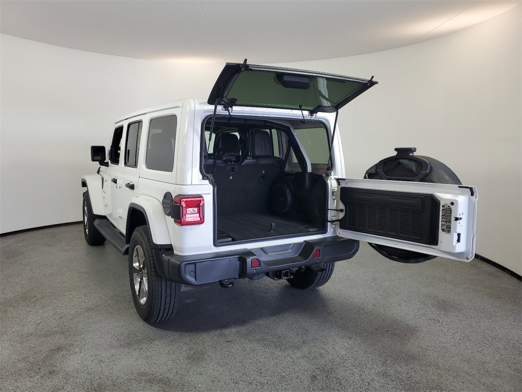 2019 Jeep Wrangler Unlimited Sahara 8