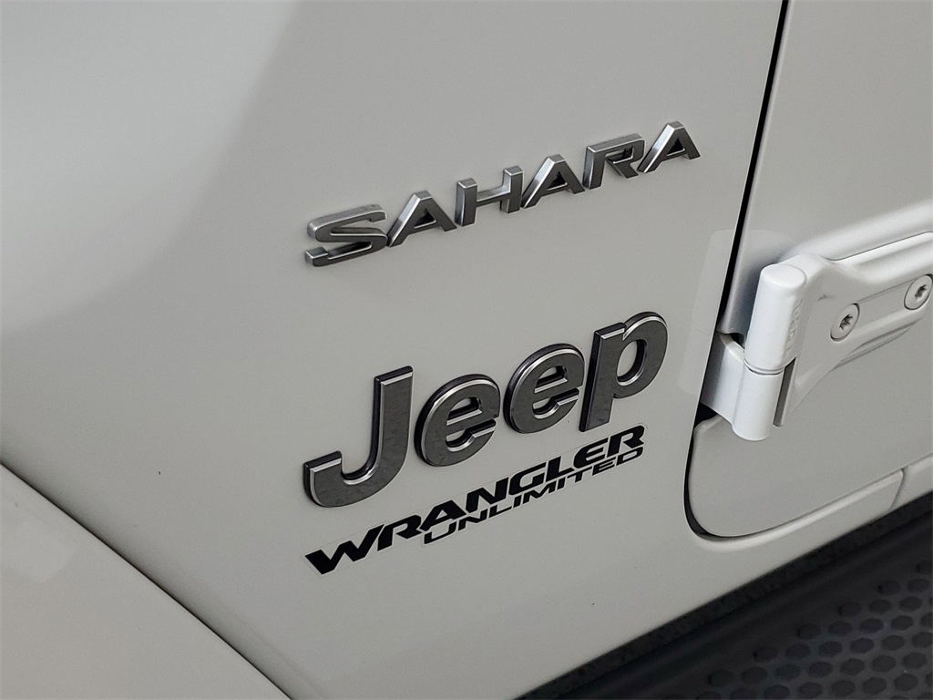 2019 Jeep Wrangler Unlimited Sahara 34