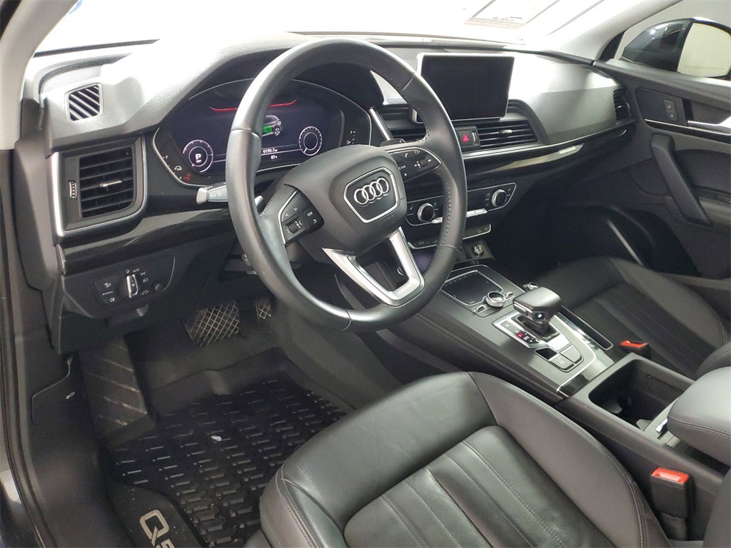 2020 Audi Q5 e 55 Premium Plus 8