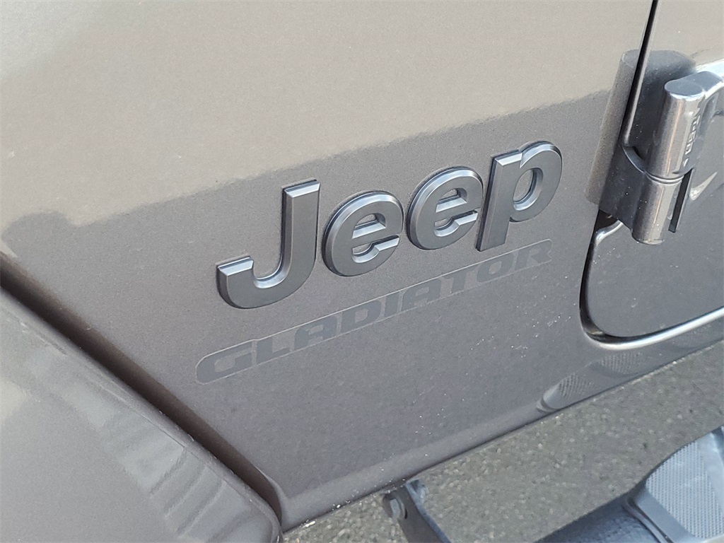 2021 Jeep Gladiator Sport 9