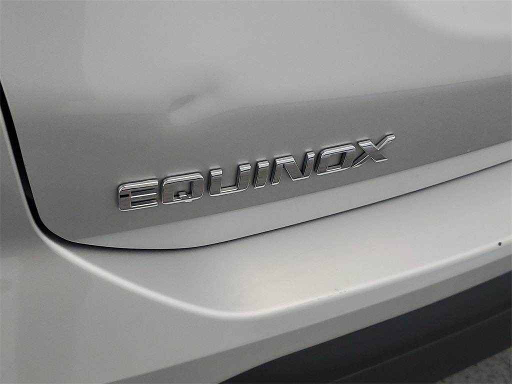 2020 Chevrolet Equinox LS 9