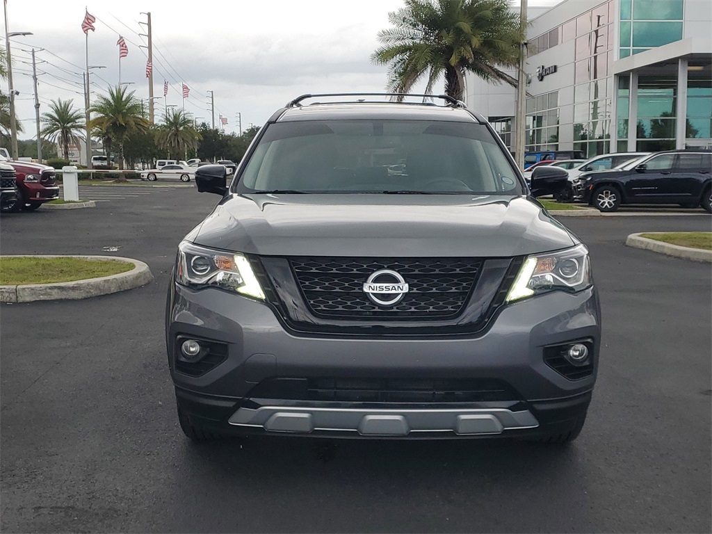 2020 Nissan Pathfinder SL 2