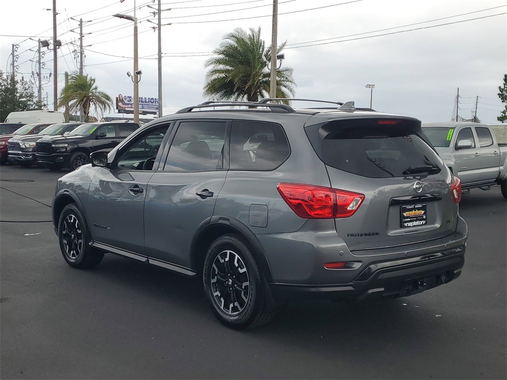 2020 Nissan Pathfinder SL 5