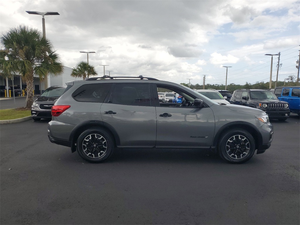 2020 Nissan Pathfinder SL 7