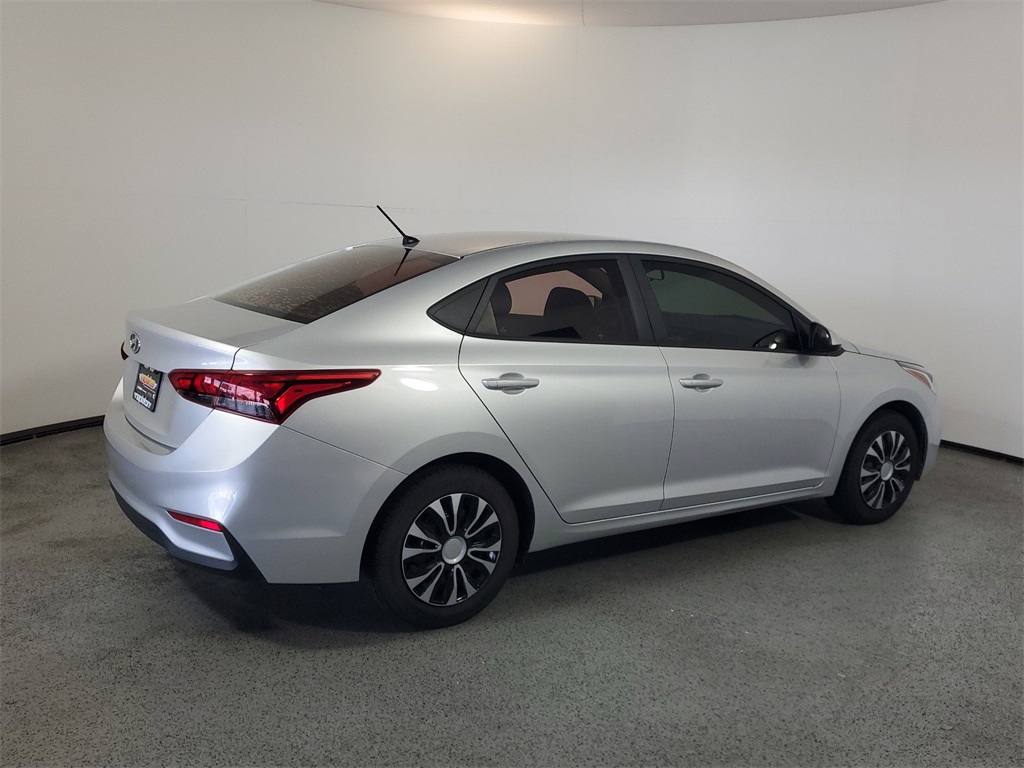 2020 Hyundai Accent SE 8