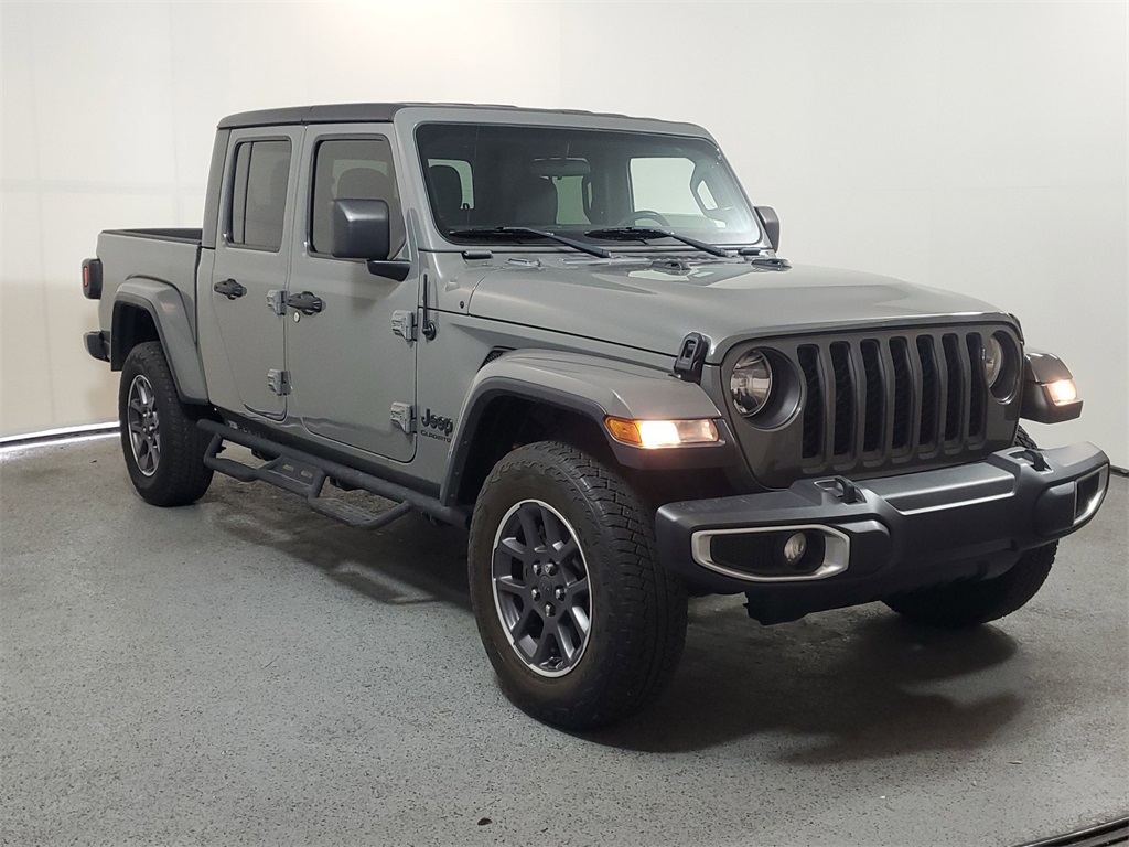 2020 Jeep Gladiator Altitude 1