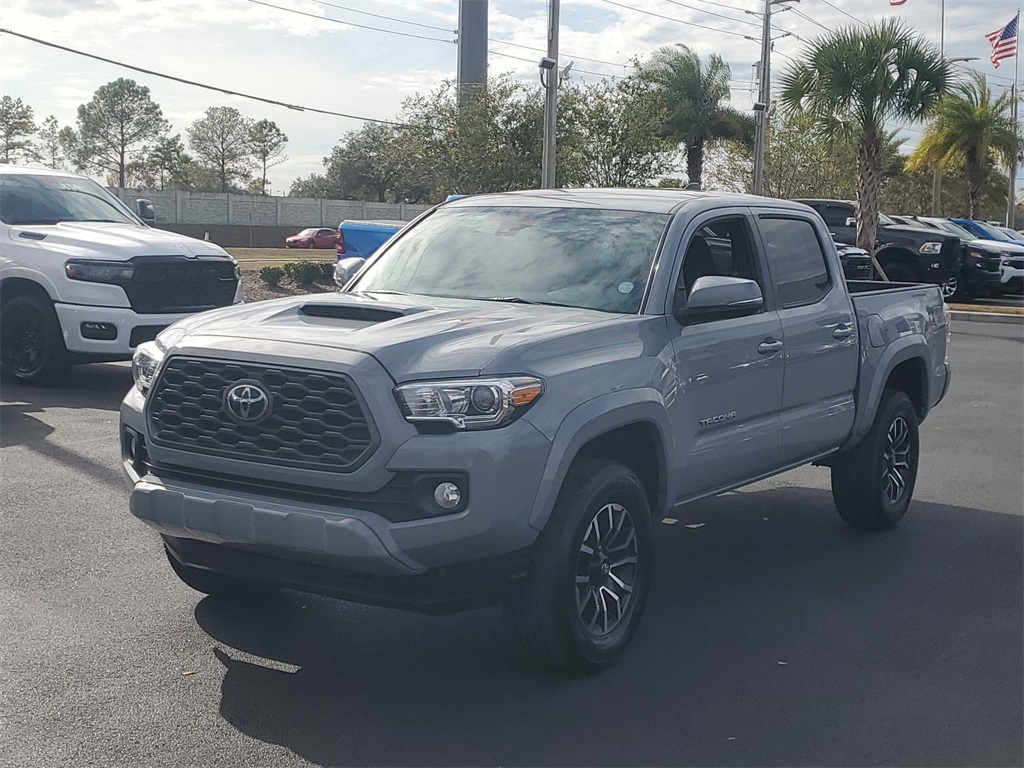 2020 Toyota Tacoma TRD Sport 3