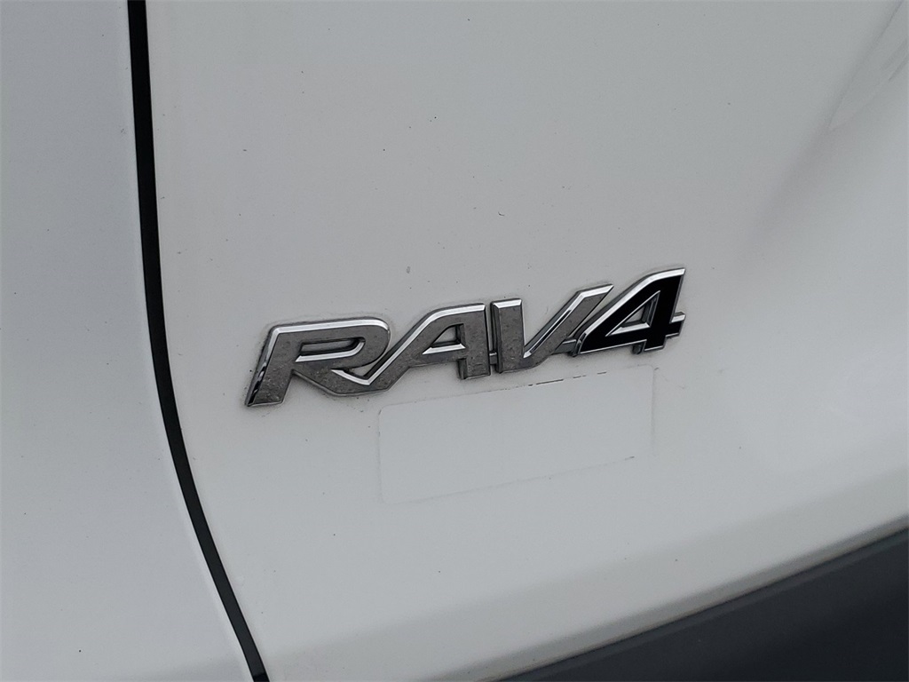 2020 Toyota RAV4 Hybrid LE 30