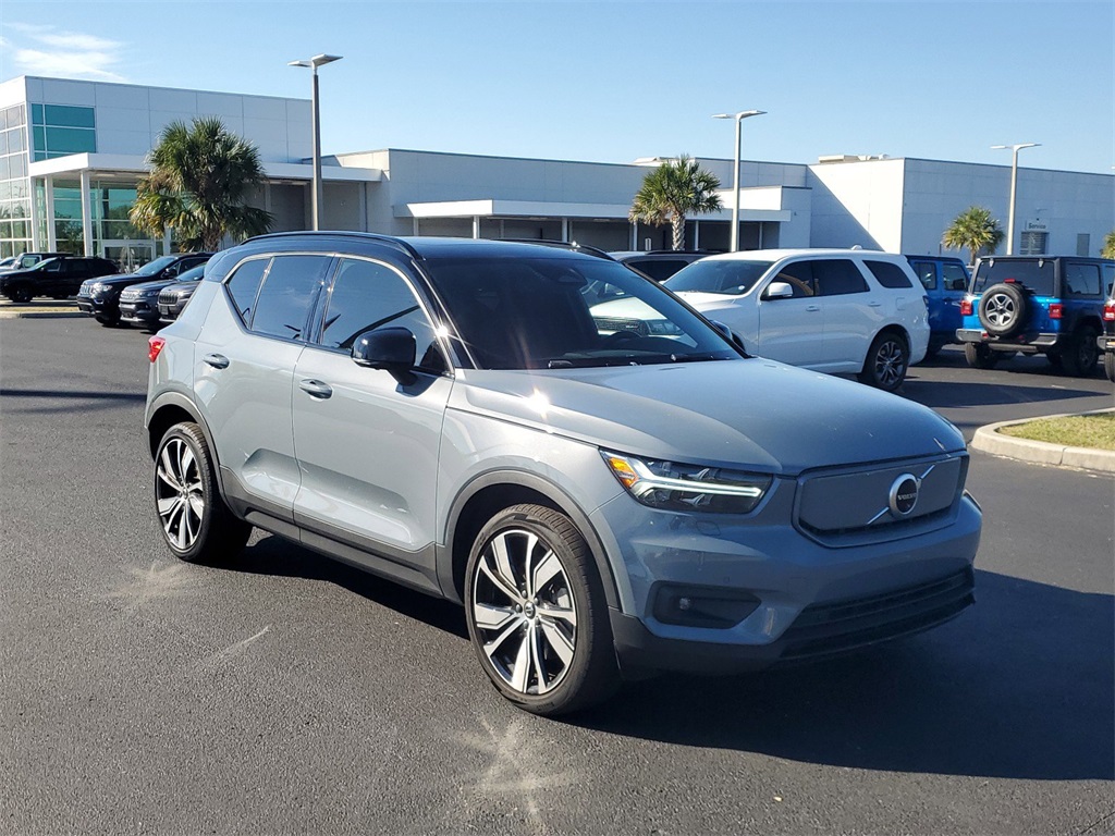 2021 Volvo XC40 Recharge Pure Electric P8 1